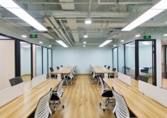 东大桥商圈地标建筑 全新装修精装带全套办公家具随时起租