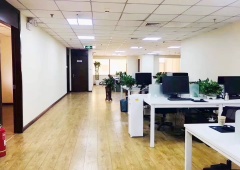 富华大厦~精装带办公家具~三面采光高使用户型~随时看房