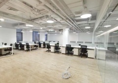 北美国际中心360㎡、三个隔断间、精装修带家具、随时入住