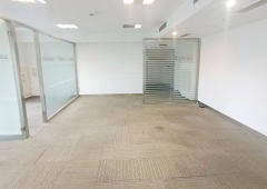 三元桥繁华商圈，第三置业写字楼出租，遗留精装修，双面采光