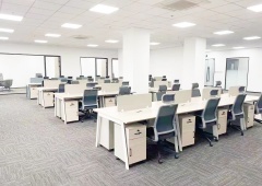 雍和宫地铁口全新精装修可配全套定制办公家具，功能间齐全