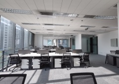 来广营商圈诚盈中心407㎡、五个隔断间、精装修带家具
