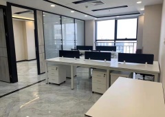 时代财富天地131㎡、三个隔断间、精装修带家具
