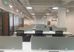 亚奥商圈、北美国际中心420㎡、精装修带全套家具、拎包入住