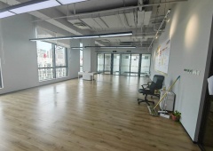 朝阳北路南侧 东方华瑞 户型方正 落地窗 周边餐饮、酒店