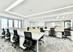独门独户复式结构 东西南朝向 采光极好 精装修配办公家具