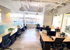 望京 WEWORK·中航资本大厦 11人办公室 精装修