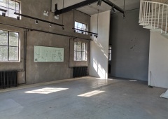 西城区YOLO文化产业园，新出350平面积，遗留装修可注册