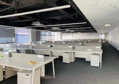 清华科技园930平米办公遗留精装修带部分家具，空置房源