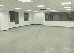 王府井地铁，丹耀大厦新出240平面积，可注册，交通方便