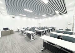 国家广告产业园，精装带全套办公家具，2+30配比，大工区