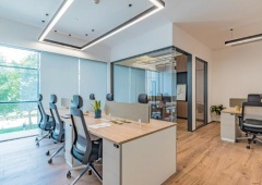 磁器口 中海OFFICEZIP·中海地产广场 9人办公室 精装修