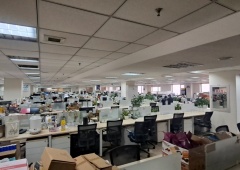 地处东三环优越位置，近三里屯，整层面积2145平可分割