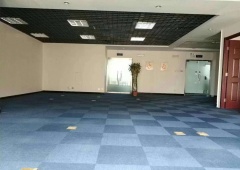 东北向看三环，近4号线地铁，楼下三环主路，公共交通方便