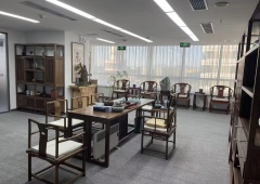 北京地产大厦 新出135平米 户型方正 正南向 可拎包办公