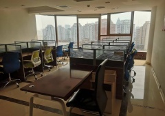 金泉时代广场精装修带家具，随时看房，采光好，可注册
