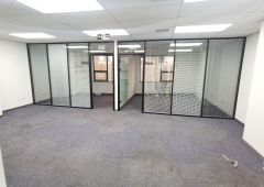 鼎钧大厦苏州街10号线地铁站，精装修可配家具，采光好