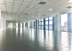 丽泽商务区 国金大厦 正对电梯 可定制装修 随时起租