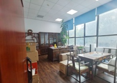 西二旗国永研发中心  一层独立门头 精装带家具 户型方正