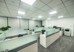 金融街 卓著中心 489平米 布局合理 精装带家具 随时起租