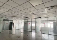 石景山 山姆会员店西南角 249㎡ 6个到顶隔间+工区